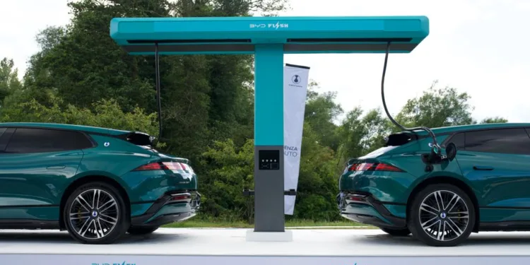 BYD flash charging goes live in Germany as UK demo shows 1,500kW EV tech