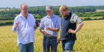Jeremy Clarkson (left) in a previous season of Clarkson’s Farm. Image: Prime Video / Amazon MGM Studios