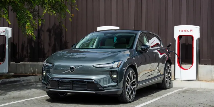 Volvo adds Plug & Charge for EX90 and EX60 EVs in the US