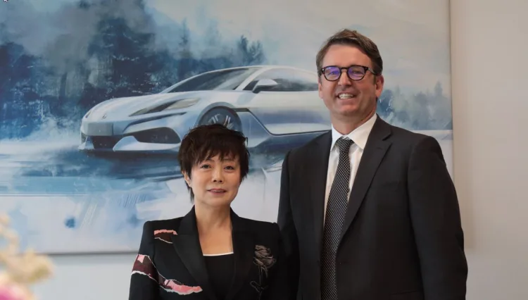 Stella Li and Duncan Licence.