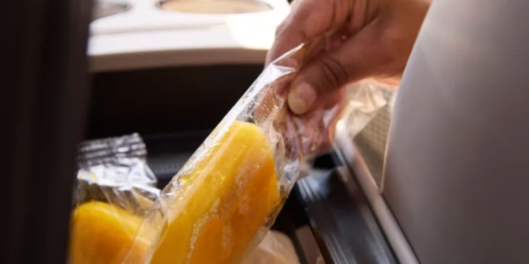 Aion V turns UK heatwave into an ice cream test-drive stunt
