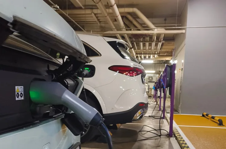 7kW and 22kW AC charging at Paradigm Mall, PJ , in 2026.