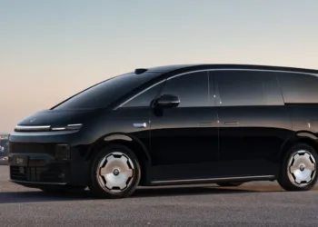Leapmotor D99 launched in China as flagship electric MPV
