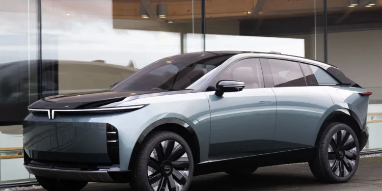 Official Tata Motors image of the Avinya X Concept, first shown at Bharat Mobility Expo 2025. The production Avinya model reported by Reuters and Autocar India may differ.