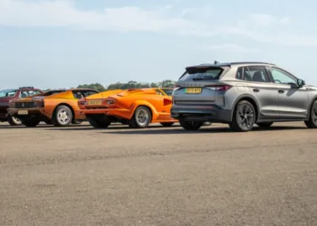 Skoda Elroq vRS drag races 1980s supercars to prove an awkward point