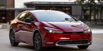 2027 Toyota Prius hybrid and plug-in hybrid gain dual-zone climate control