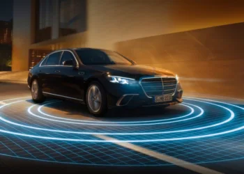 Mercedes-Benz uses car data to spot potholes and poor road signs