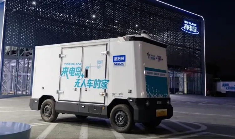 Neolix autonomous vehicle.