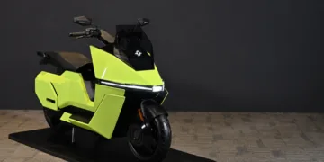Omoway Omo-X global deliveries begin in Indonesia with self-balancing tech