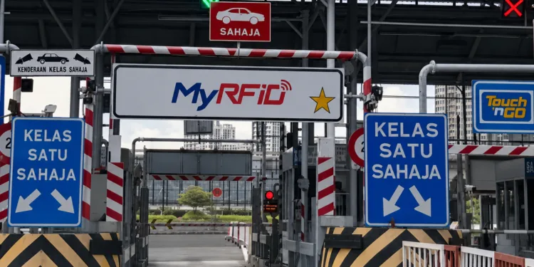Touch ’n Go begins Enhanced RFID rollout with gold-star AKLEH lane