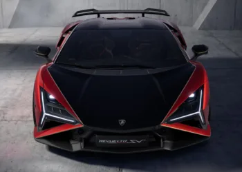Lamborghini Revuelto SV packs 1,065 PS plug-in hybrid V12