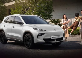 MG MGS5 EV COM debuts at RM103,900