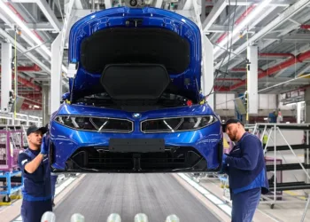 BMW i3 production starts at Munich plant, manufacturing costs down 10%