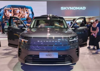 Xiaomi SkyNomad N90, N70 draw crowds with transforming cabins at Chengdu Motor Show