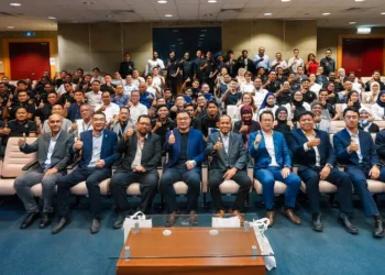 Proton e.MAS certifies first 37 EV technicians with TVETMARA
