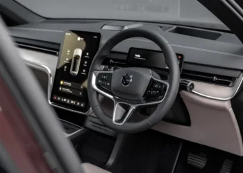 Volvo EX90 update heading in with 680 hp and 800V charging