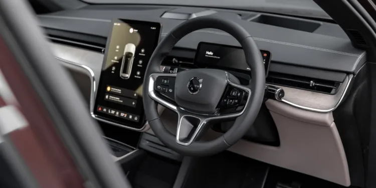 Volvo EX90 update heading in with 680 hp and 800V charging