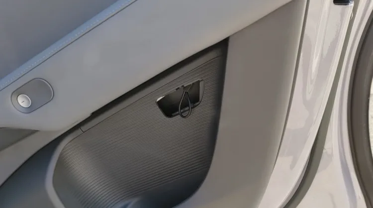 Mechanical release in a Chinese SUV.