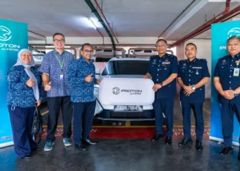 Police tests Proton e.MAS 5, e.MAS 7 and e.MAS 7 PHEV for fleet use