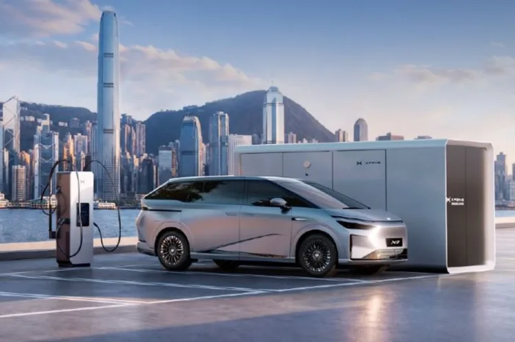XPeng opens 1MW HK charging station with 400kWh battery buffer