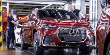 Mercedes-Benz starts new GLA production in Germany, electric models first