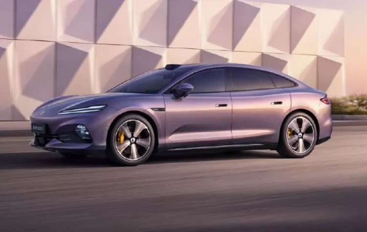 Denza Z9S with claimed 1,100km CLTC range to launch on Sept 23