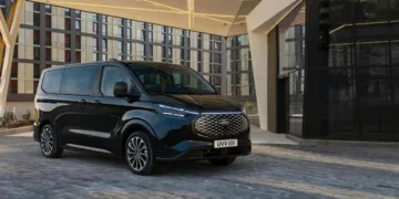 Ford E-Tourneo Custom.