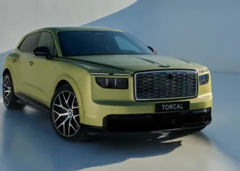 Bentley Torcal revealed in global premiere as its first EV with 888PS, 600km range