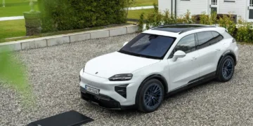 Porsche Cayenne Electric adds 11kW wireless charging, 105 paint colours