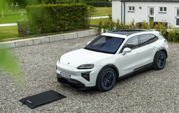 Porsche Cayenne Electric adds 11kW wireless charging, 105 paint colours