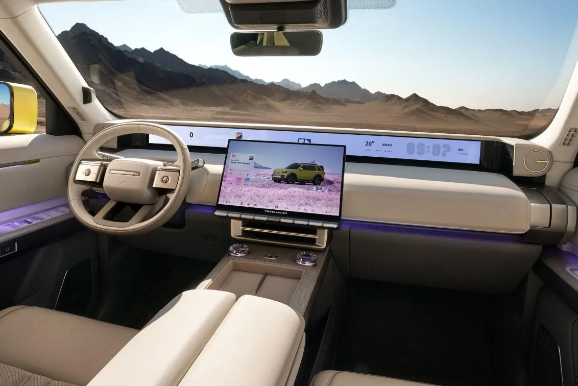 Freelander 8 interior. China-market specification shown.