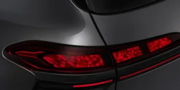 Audi unveils world’s first curved digital OLED tail lights