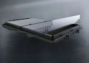 BYD Blade Battery. The image is illustrative and does not show the immersion-cooled stationary battery system described in patent.