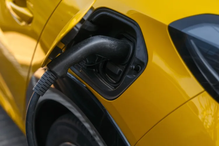 PHEV emissions six times higher than official figures, T&E finds