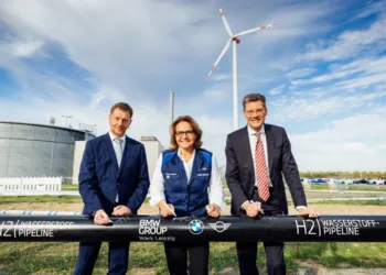 BMW starts work on hydrogen pipeline for Leipzig plant