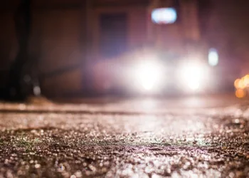 US moves to rewrite headlight rules as NHTSA targets glare and outdated lighting standards